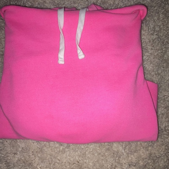 Pink cropped hoodie - Picture 3 of 4